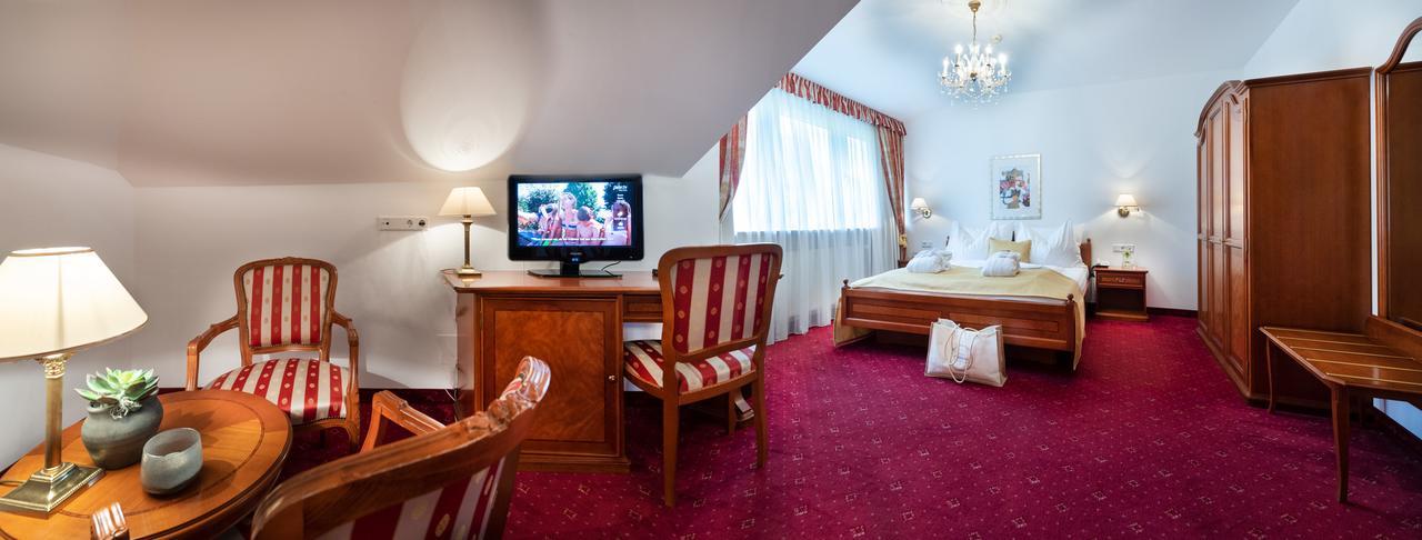 אפיאנו סולה סטרדה דל וינו Hotel Christof מראה חיצוני תמונה